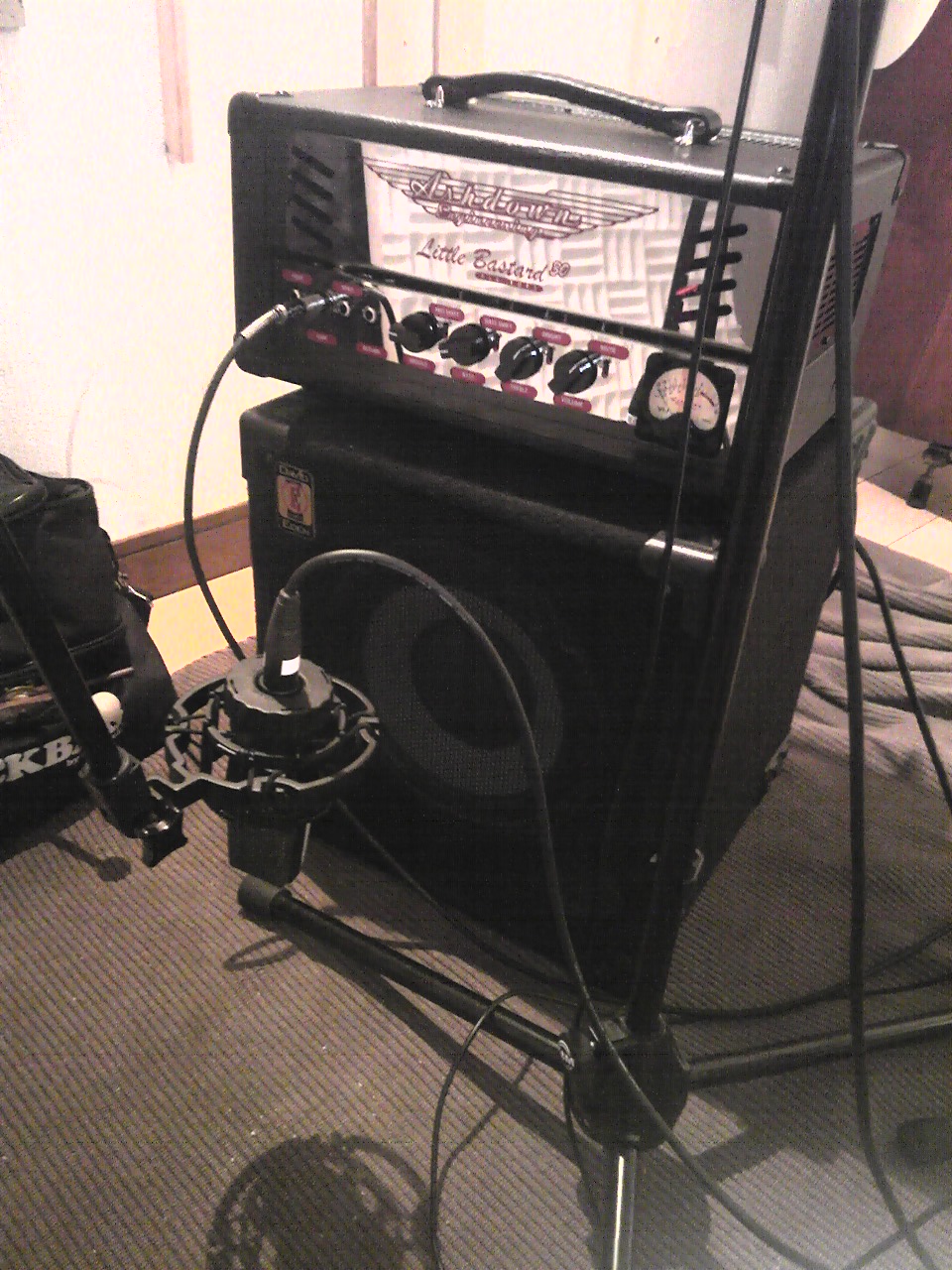 Ashdown Little Bastard 30 ベースアンプヘッド ヘッド: 裏・せりぶろぐ